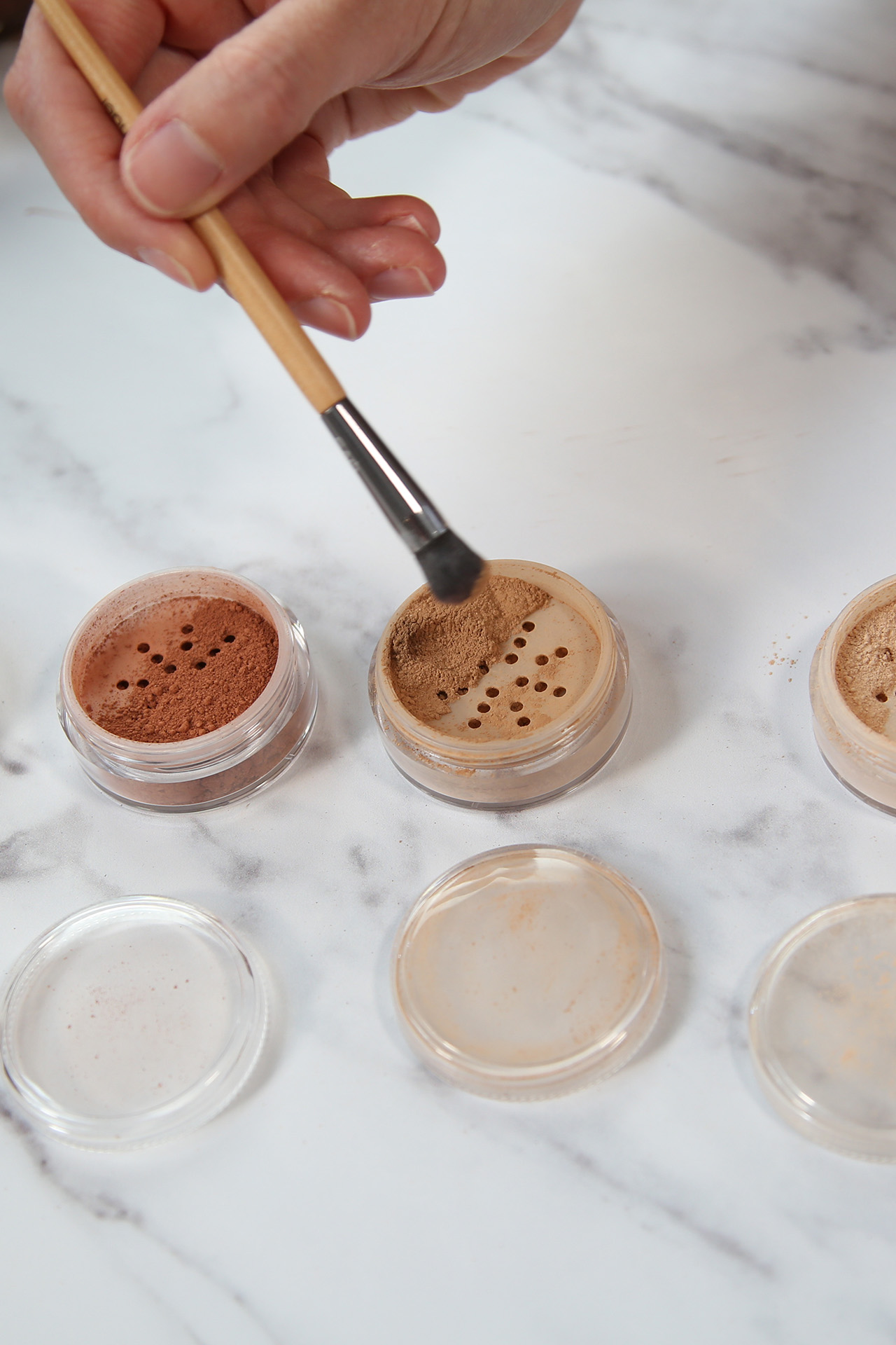 How to Make Your Own Mineral Makeup Skincare Formulation 